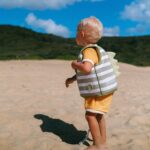 Sunny Life- KIDS SWIM VEST- into the wild (size 3-6 years) green